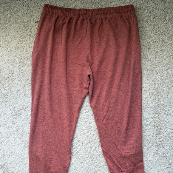 Vuori Performance Joggers Size Large - great condition - Picture 2 of 4
